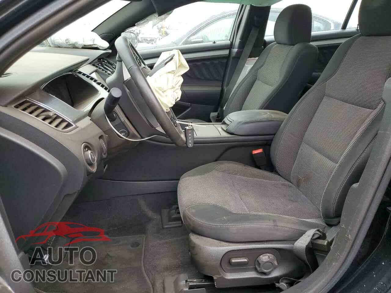 FORD TAURUS 2017 - 1FAHP2H88HG140097
