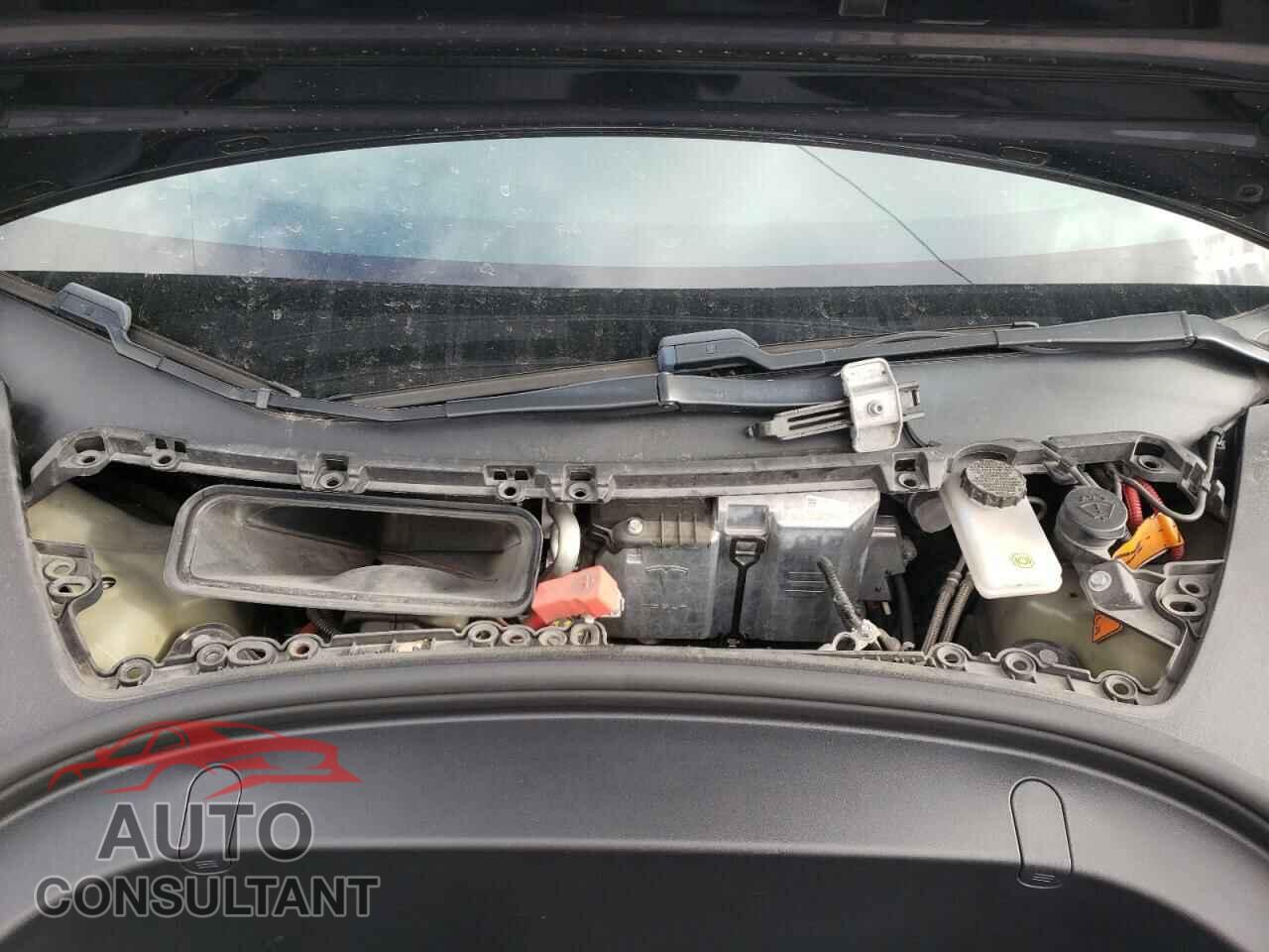 TESLA MODEL 3 2019 - 5YJ3E1EBXKF194071