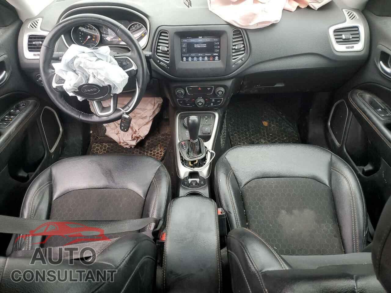 JEEP COMPASS 2019 - 3C4NJDBB4KT670455