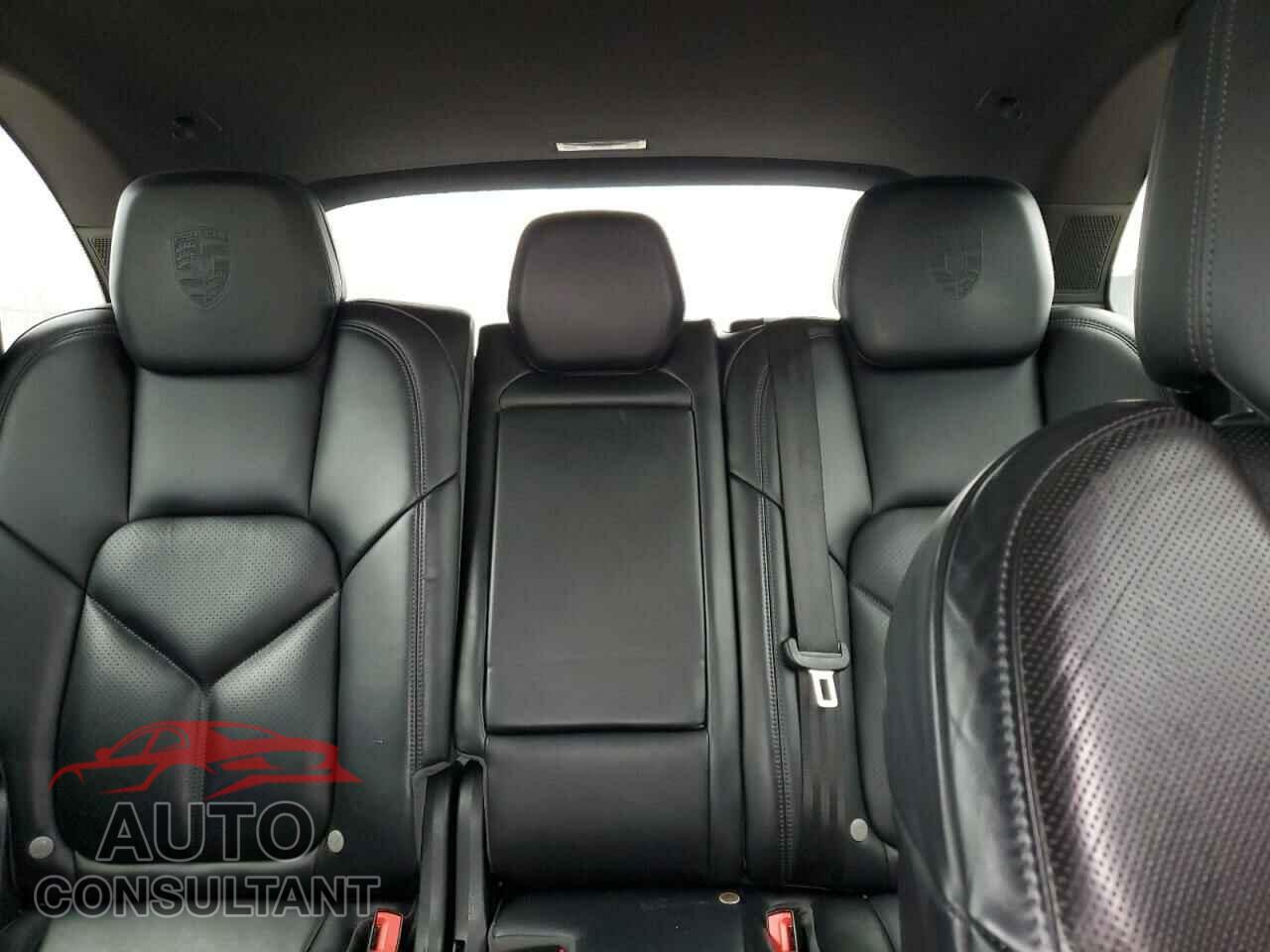 PORSCHE CAYENNE 2017 - WP1AA2A25HKA80925