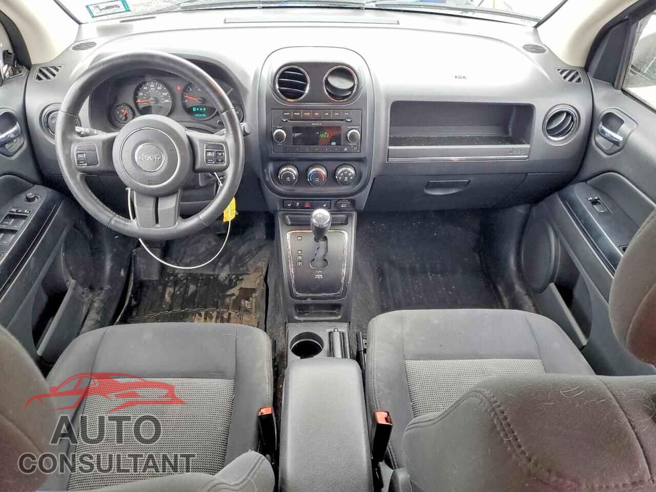 JEEP COMPASS 2011 - 1J4NF1FB4BD202137