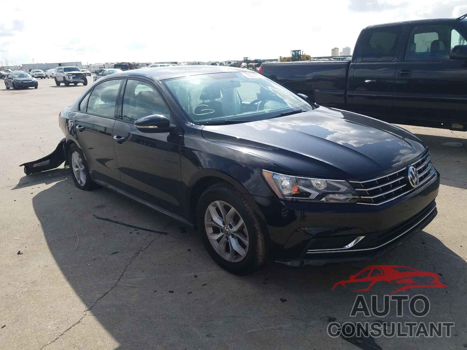 VOLKSWAGEN PASSAT 2018 - 1VWAA7A36JC051986
