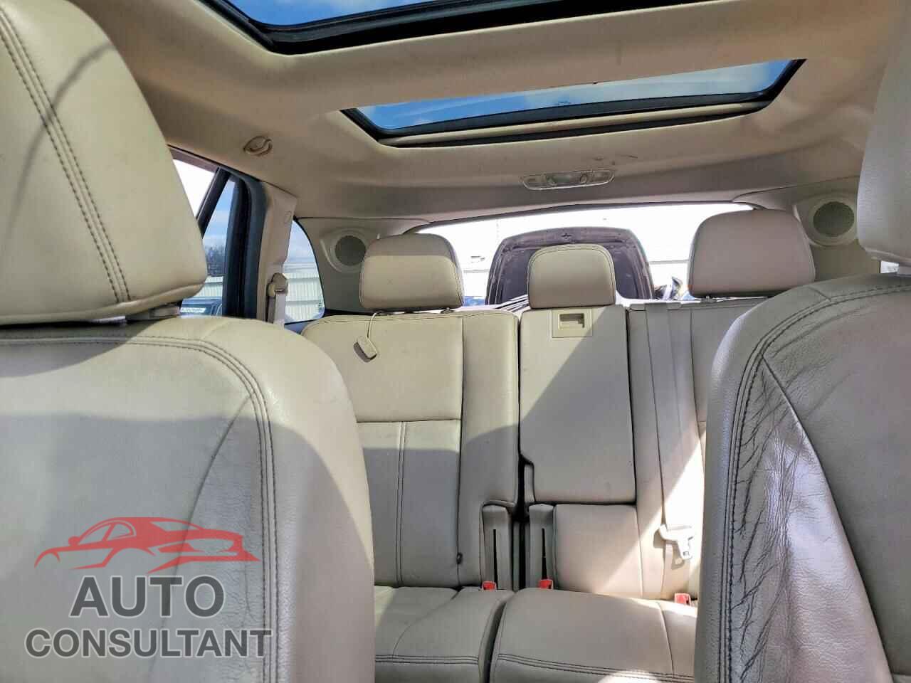 FORD EDGE 2011 - 2FMDK4KC2BBA06356