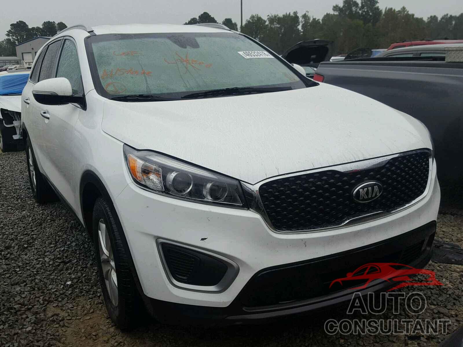 KIA SORENTO LX 2017 - 5XYPG4A39HG211374