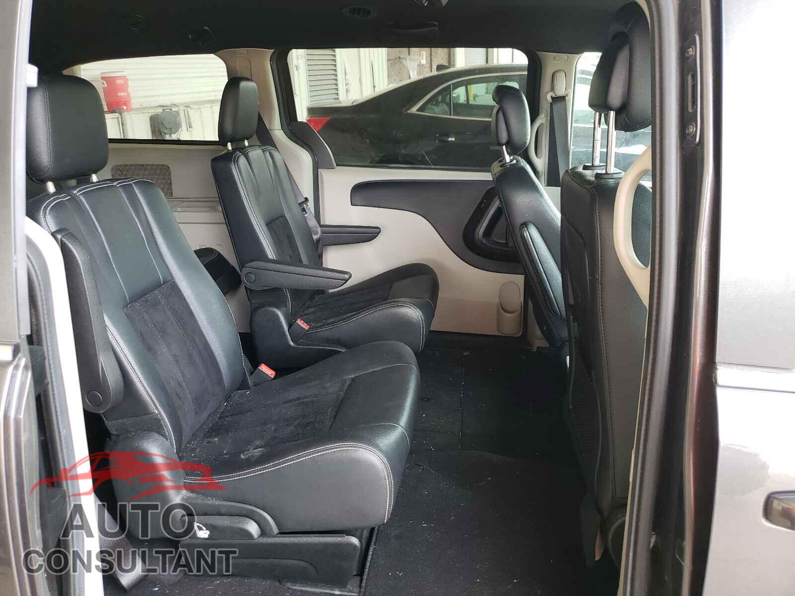DODGE GRAND CARA 2017 - 2C4RDGCG7HR852182