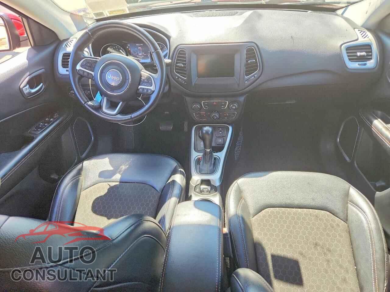 JEEP COMPASS 2020 - 3C4NJDBB4LT228213