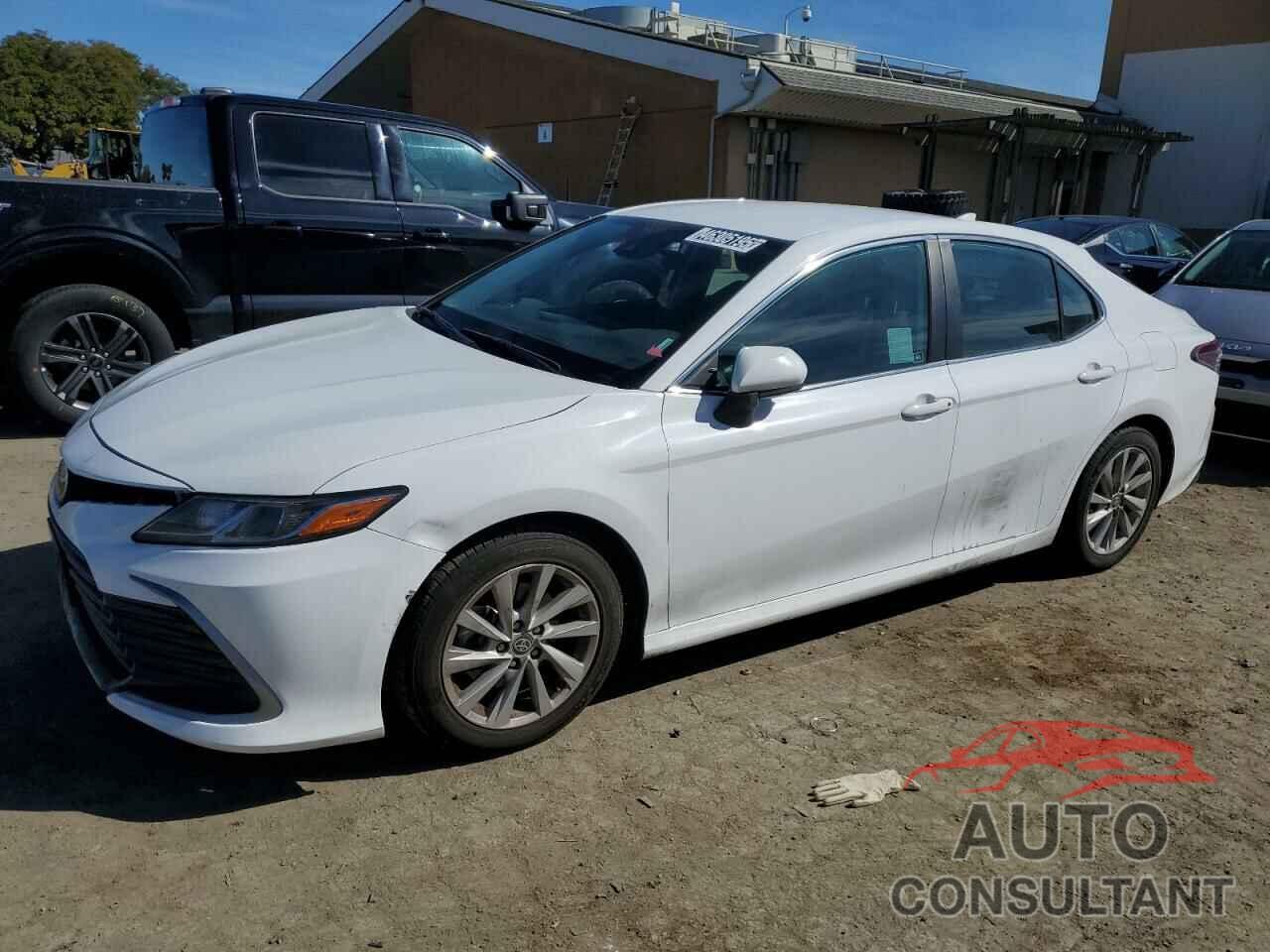 TOYOTA CAMRY 2021 - 4T1C11AK5MU549767
