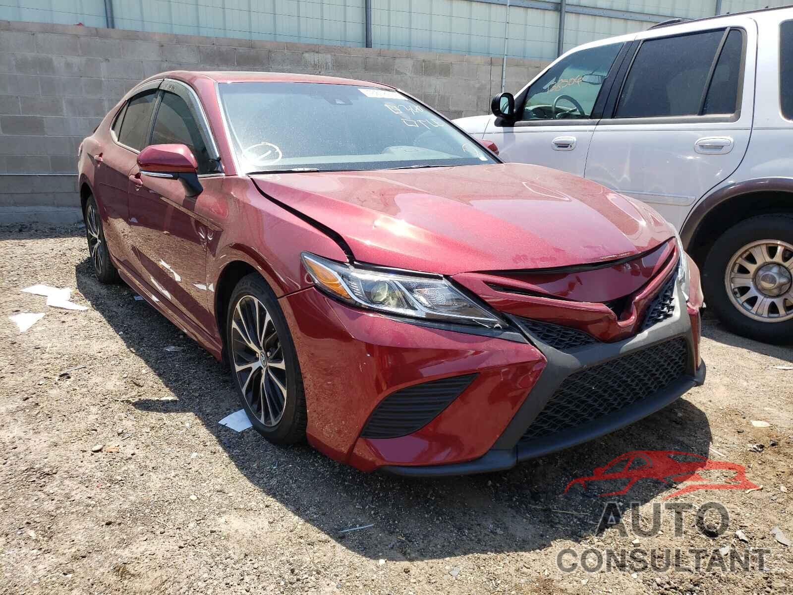 TOYOTA CAMRY 2018 - 4T1B11HK7JU532918