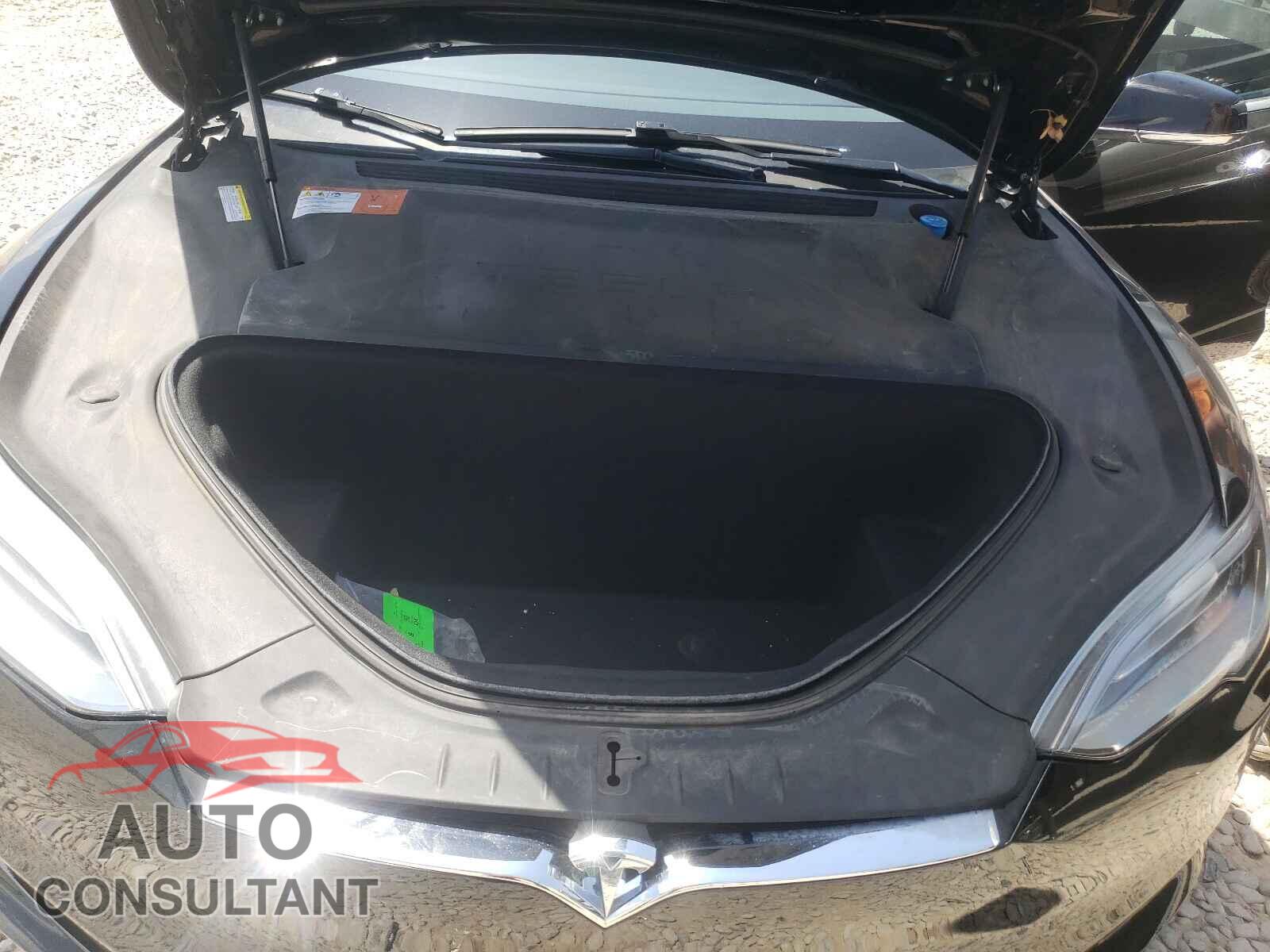 TESLA MODEL S 2016 - 5YJSA1E2XGF170416