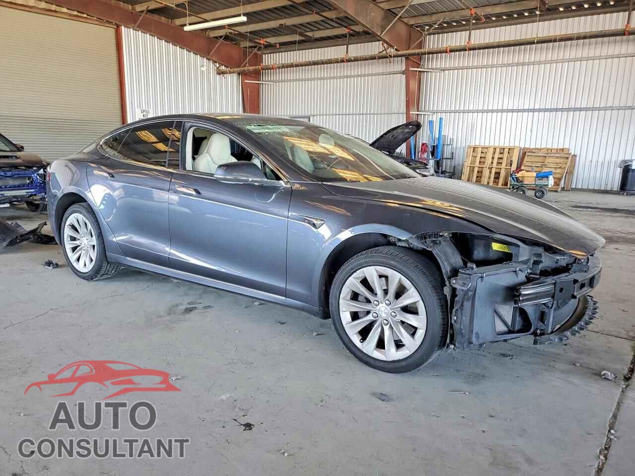TESLA MODEL S 2017 - 5YJSA1E12HF232884
