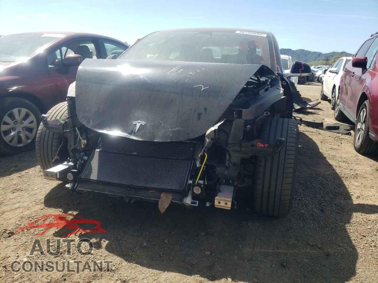 TESLA MODEL 3 2018 - 5YJ3E1EA6JF098332
