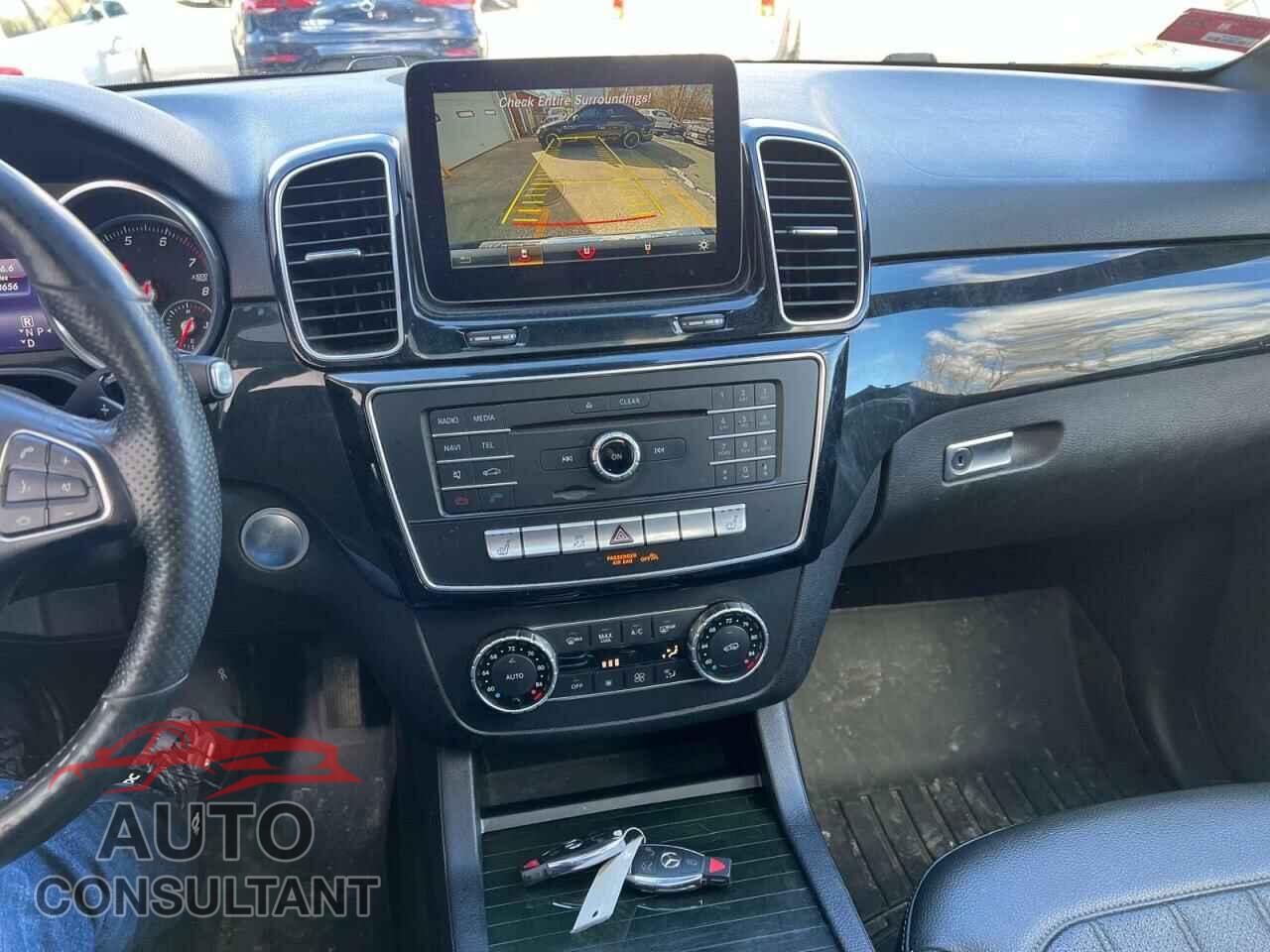 MERCEDES-BENZ GLE-CLASS 2017 - 4JGDA5HB5HA912237