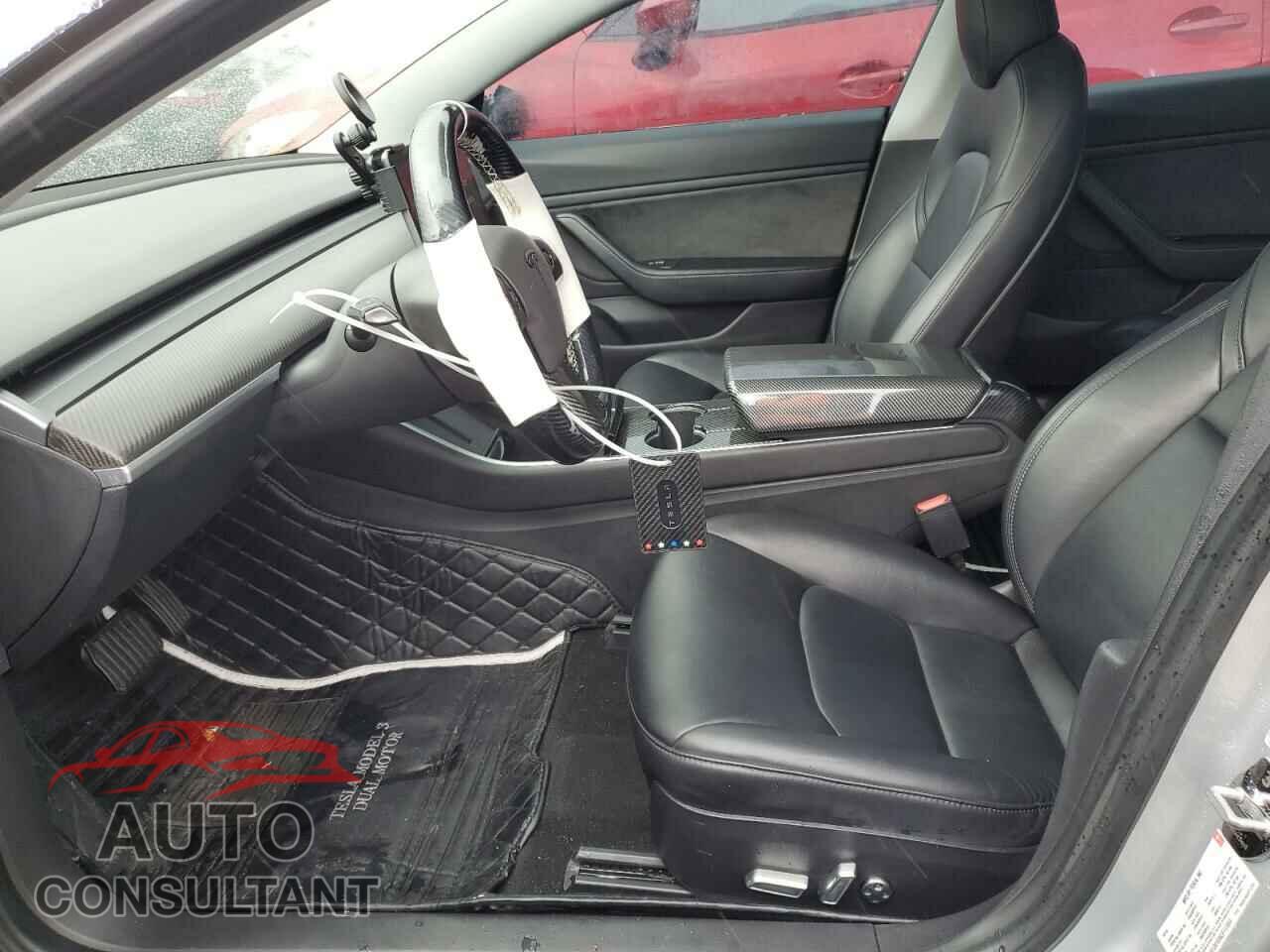 TESLA MODEL 3 2018 - 5YJ3E1EB0JF117059