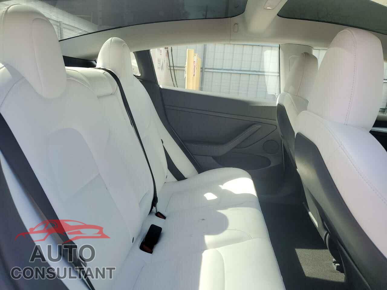 TESLA MODEL 3 2023 - 5YJ3E1EA0PF498864