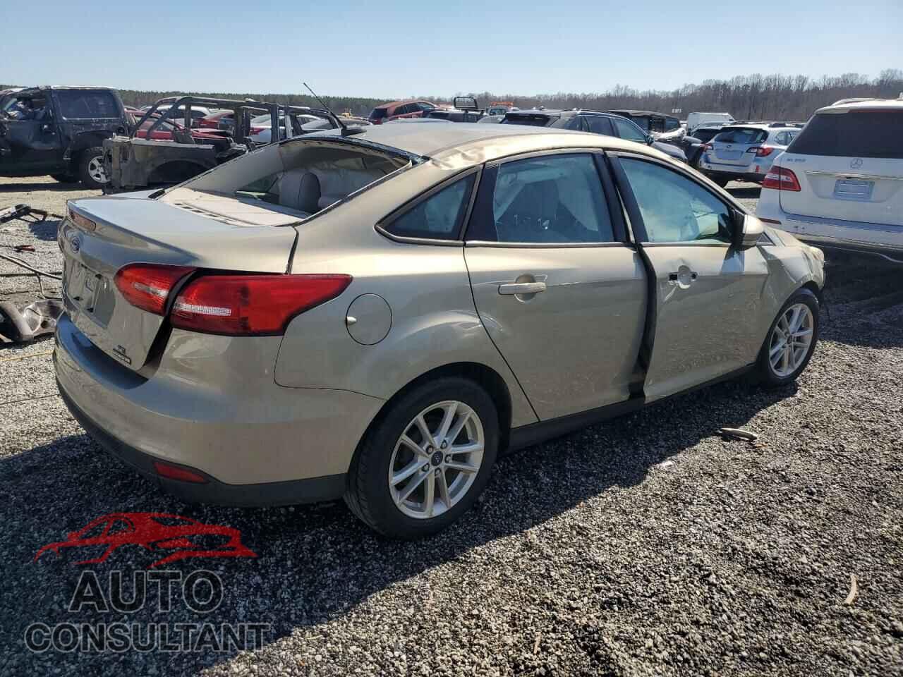 FORD FOCUS 2016 - 1FADP3F23GL266005