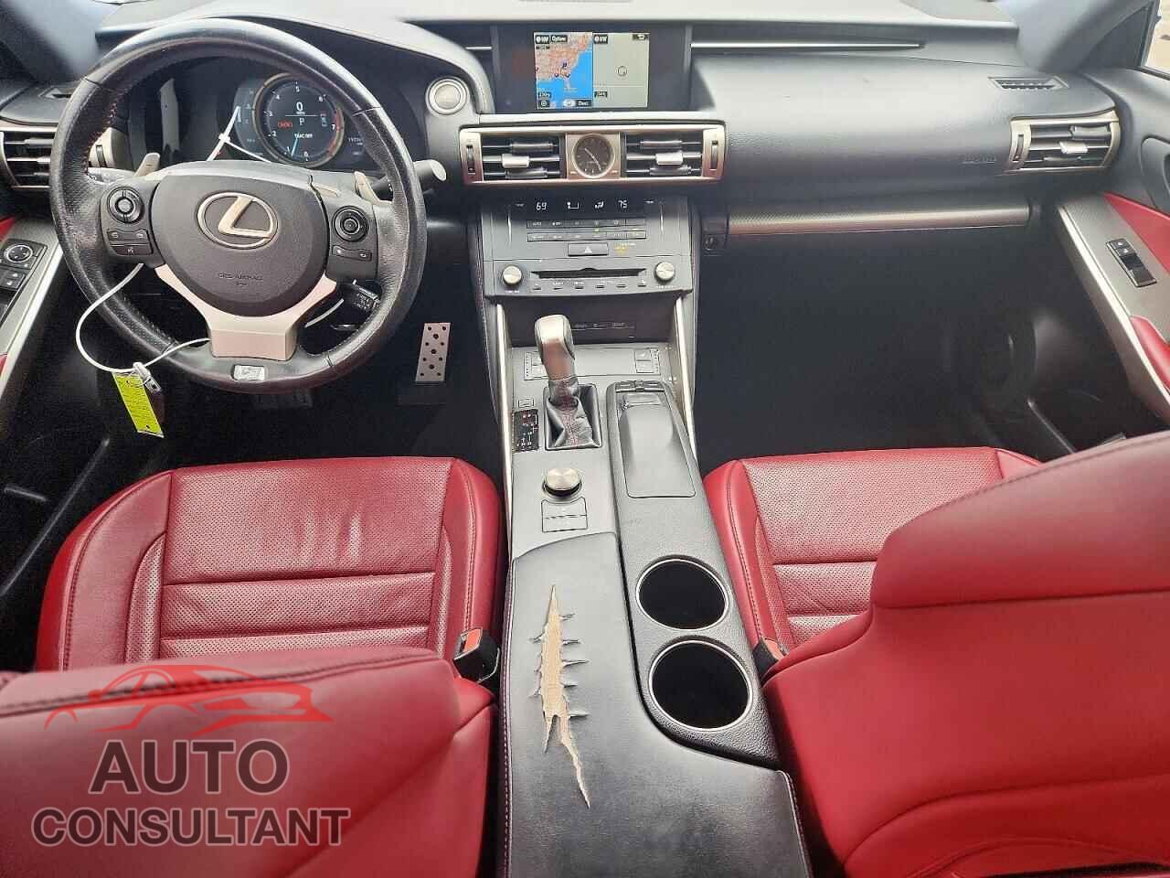 LEXUS IS 2015 - JTHCF1D26F5025024