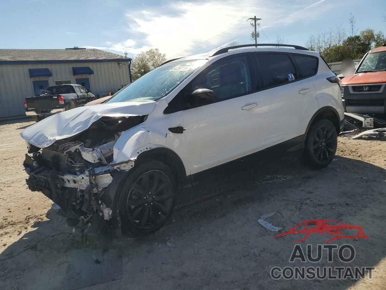 FORD ESCAPE 2017 - 1FMCU9GD8HUC30447