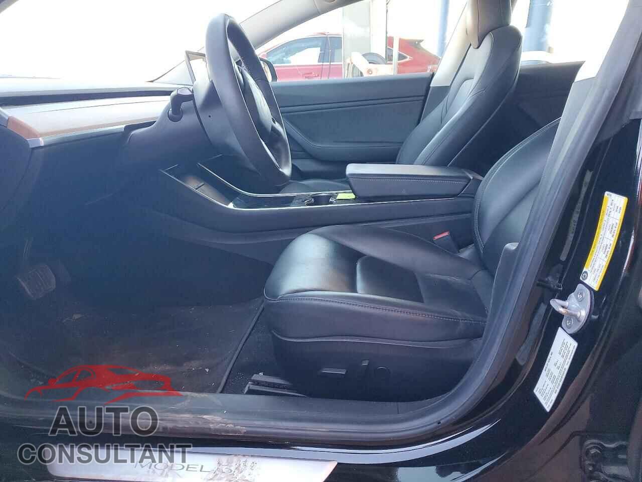 TESLA MODEL 3 2019 - 5YJ3E1EB1KF543134
