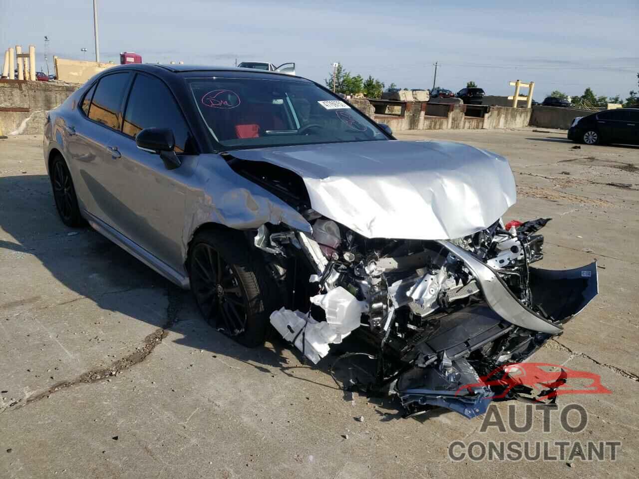 TOYOTA CAMRY 2022 - 4T1K61AK1NU028558