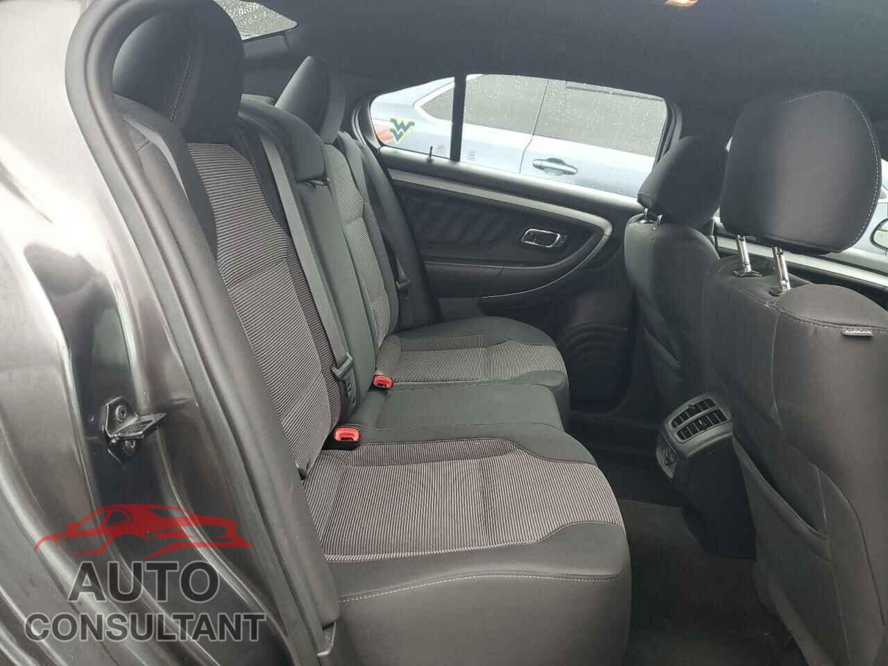 FORD TAURUS 2017 - 1FAHP2E85HG112486