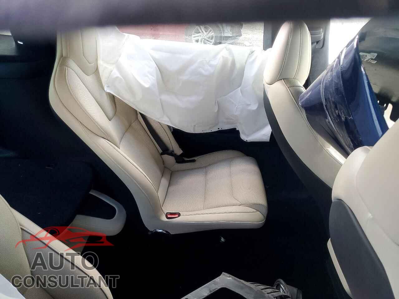 TESLA MODEL X 2022 - 7SAXCBE62NF352829