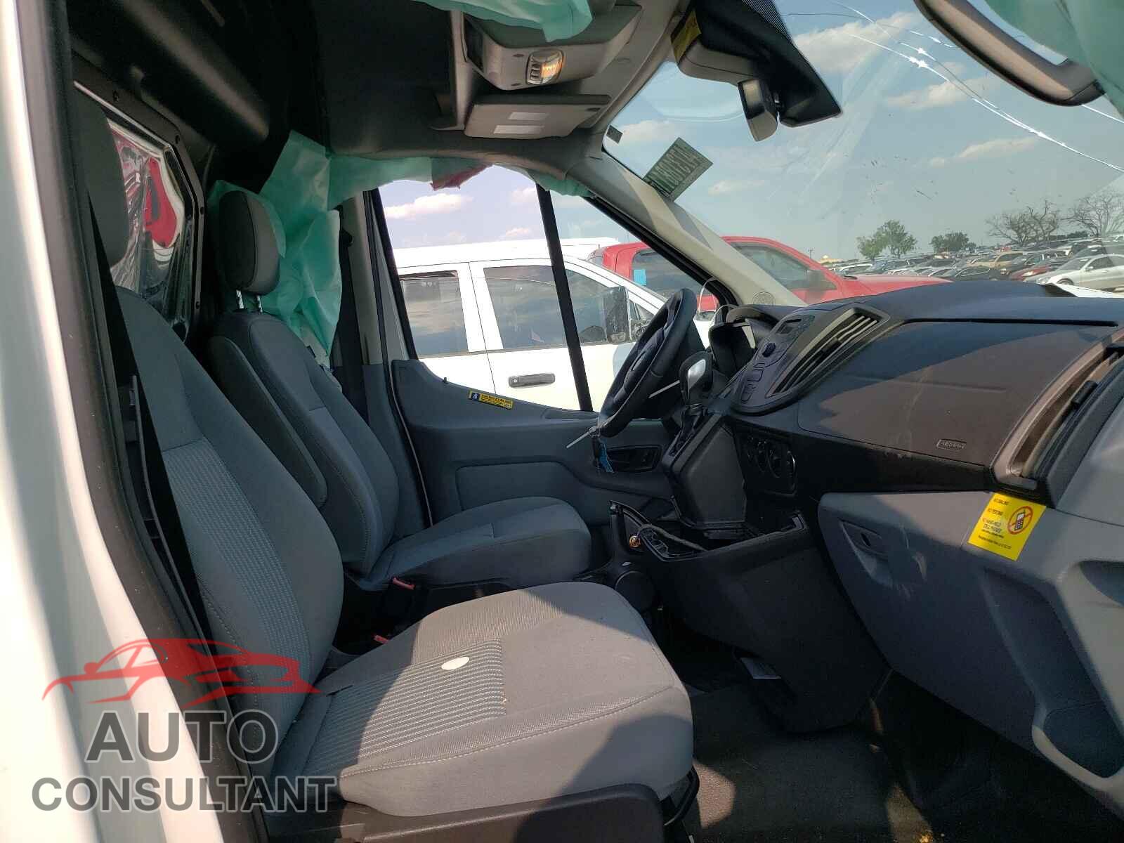 FORD TRANSIT CO 2019 - 1FTYE2CM0KKA15975