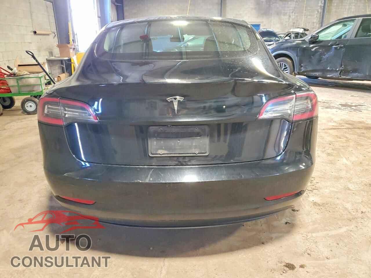 TESLA MODEL 3 2022 - 5YJ3E1EA4NF369992