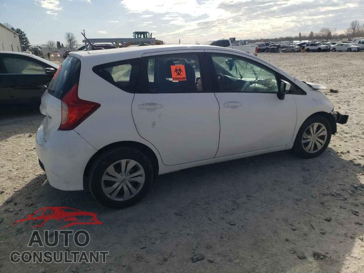 NISSAN VERSA 2017 - 3N1CE2CP8HL364669