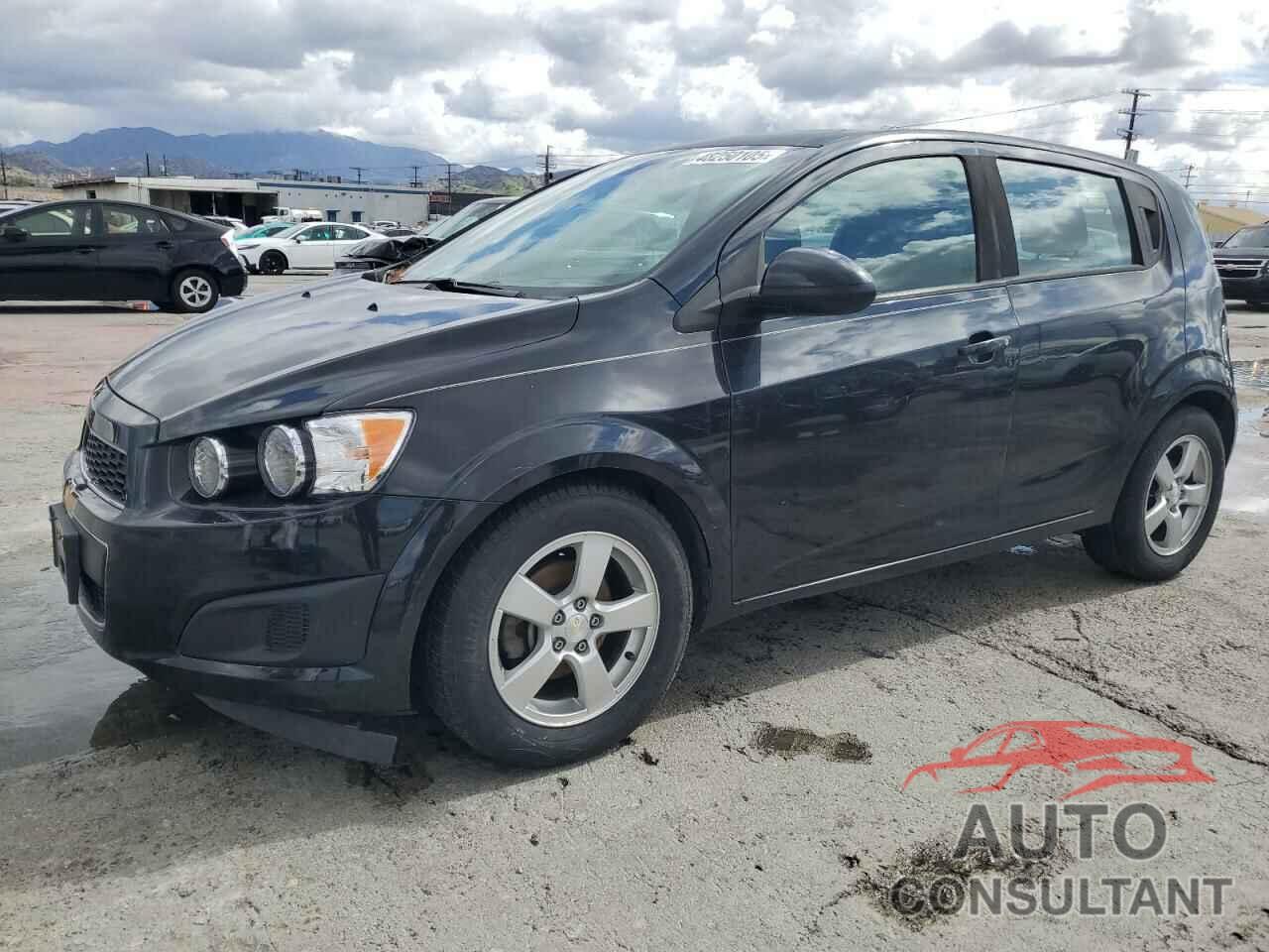 CHEVROLET SONIC 2013 - 1G1JA6SG4D4239041