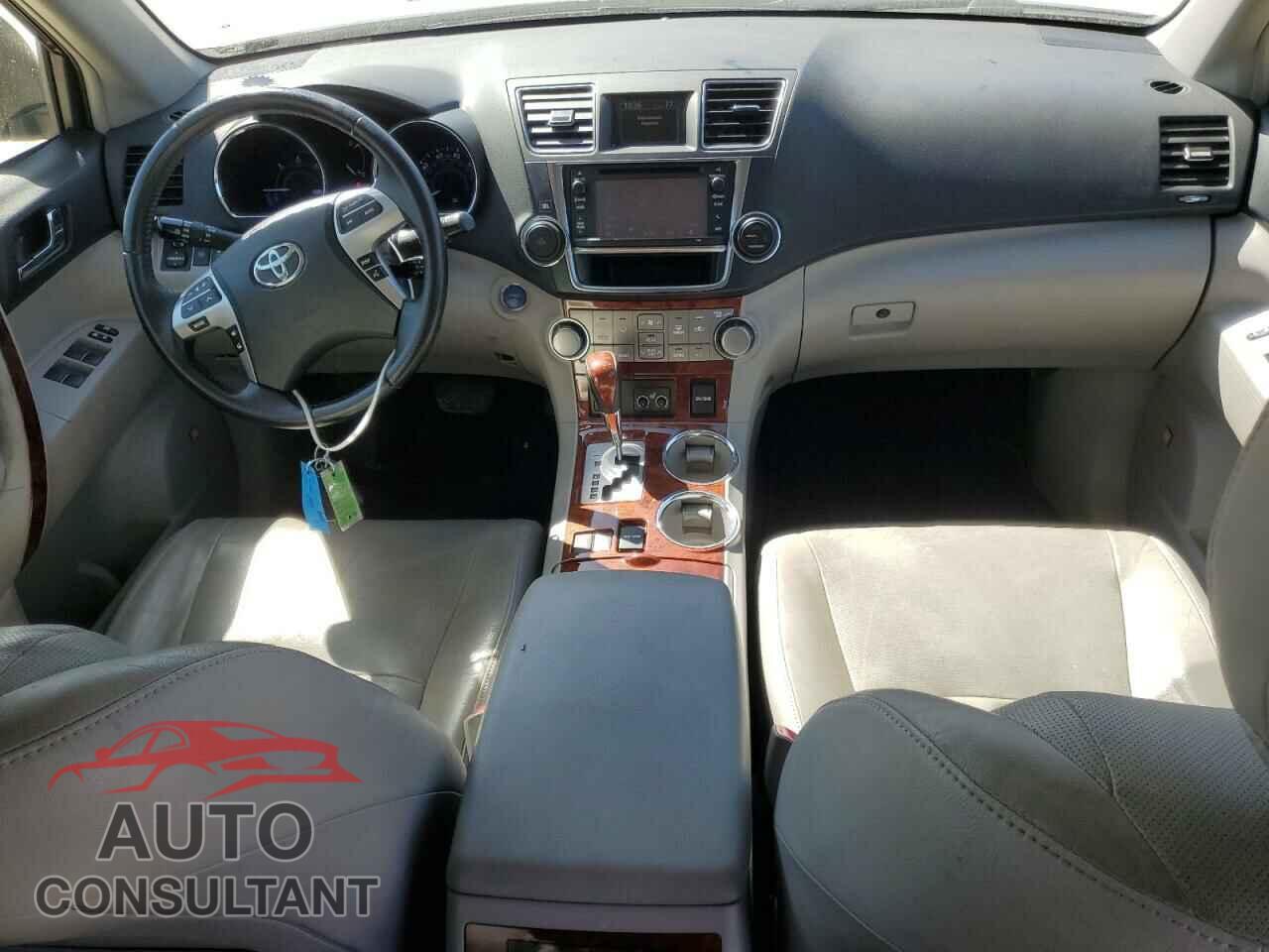 TOYOTA HIGHLANDER 2013 - JTEDC3EH7D2017120