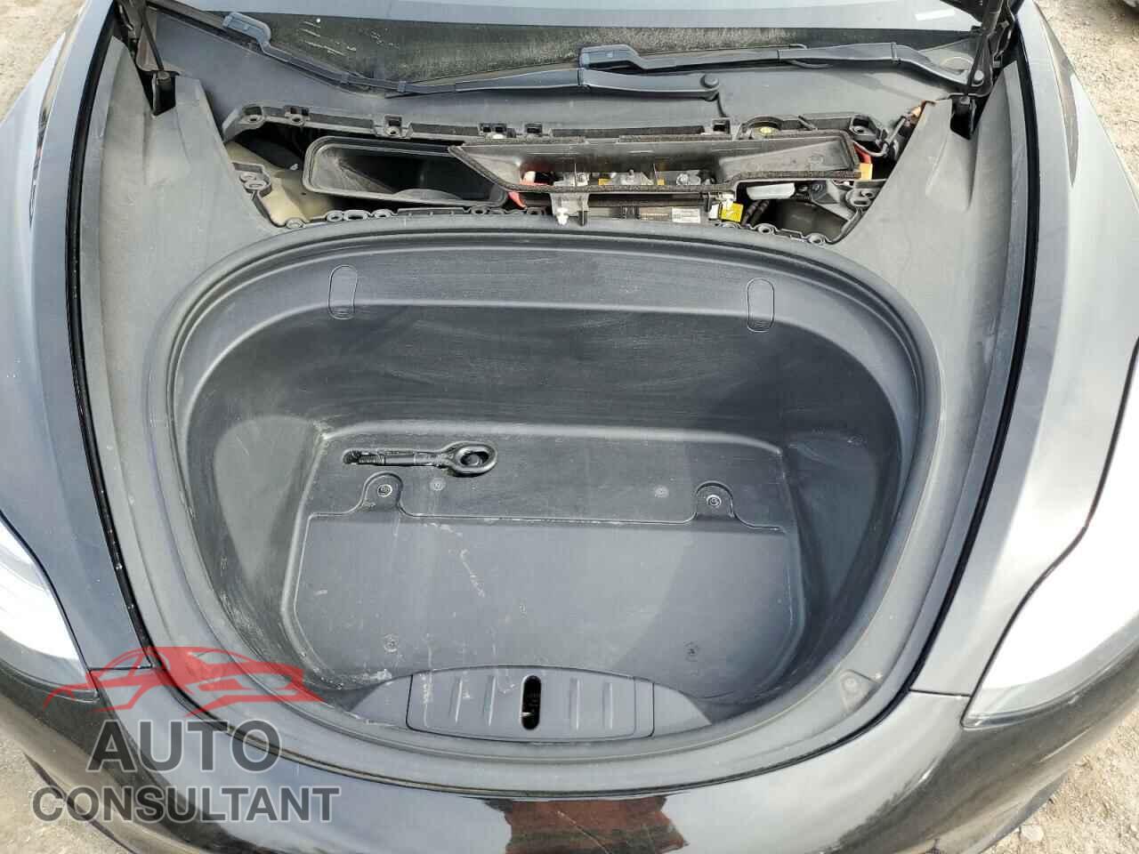 TESLA MODEL 3 2019 - 5YJ3E1EA0KF410131