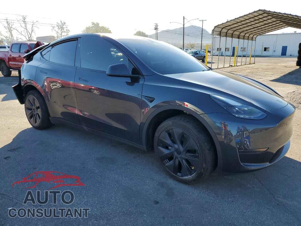 TESLA MODEL Y 2024 - 7SAYGDED7RF108604