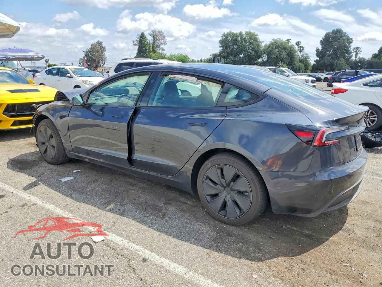 TESLA MODEL 3 2025 - 5YJ3E1EAXSF059244