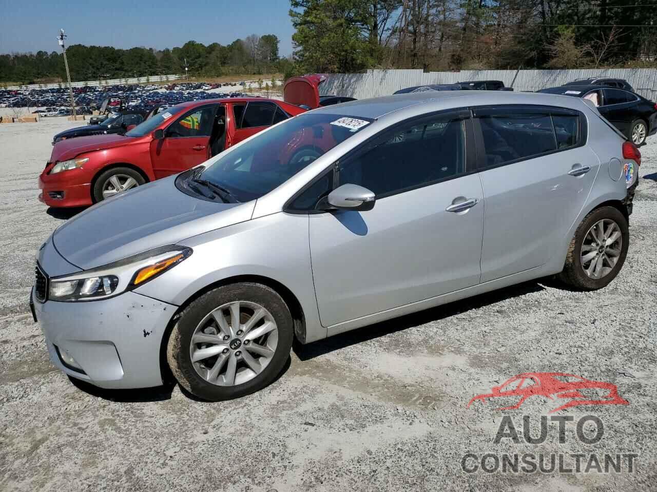KIA FORTE 2017 - KNAFK5A83H5669624