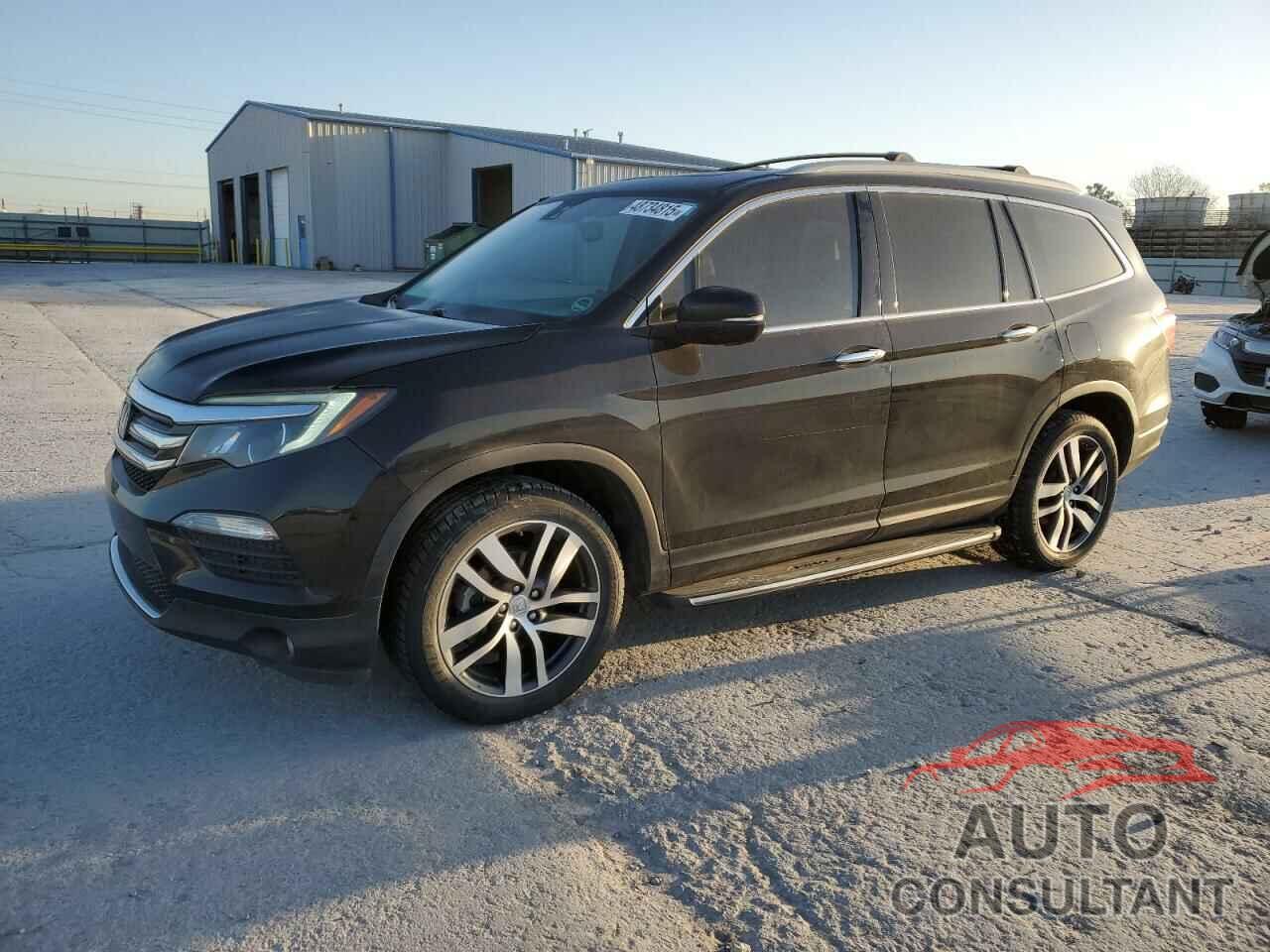 HONDA PILOT 2016 - 5FNYF6H96GB035161