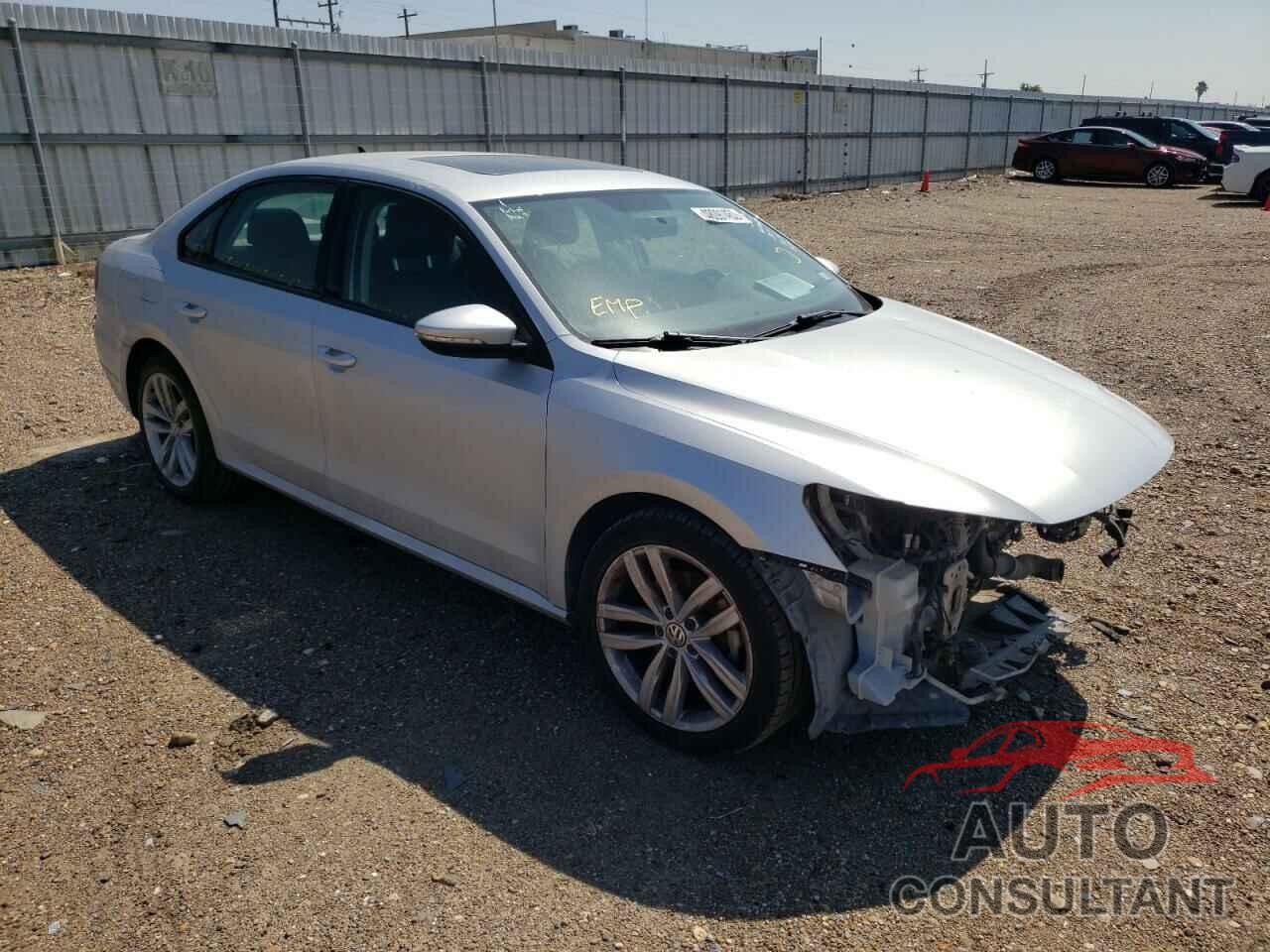VOLKSWAGEN PASSAT 2019 - 1VWLA7A32KC006103