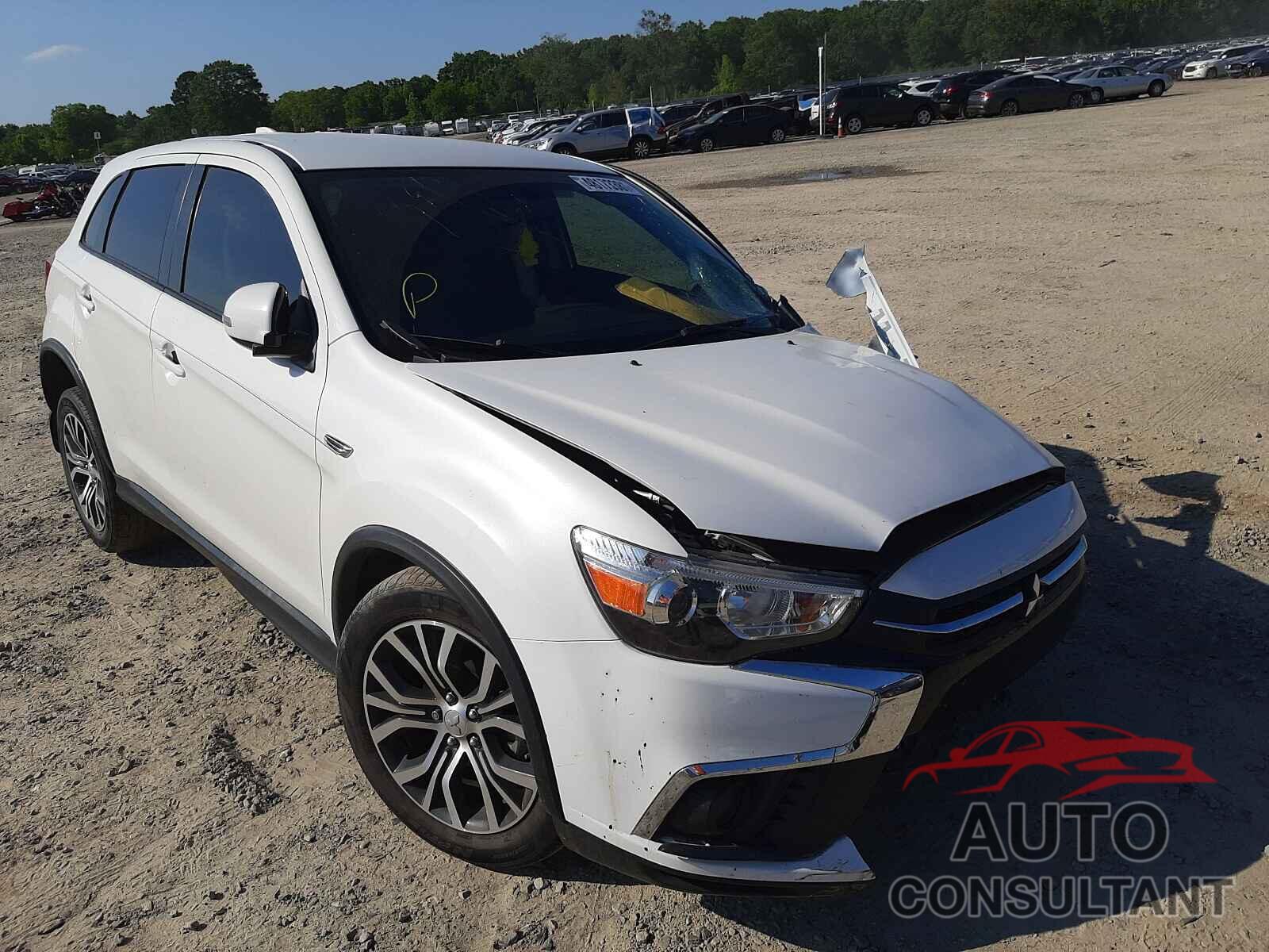 MITSUBISHI OUTLANDER 2018 - JA4AP3AU9JU007942