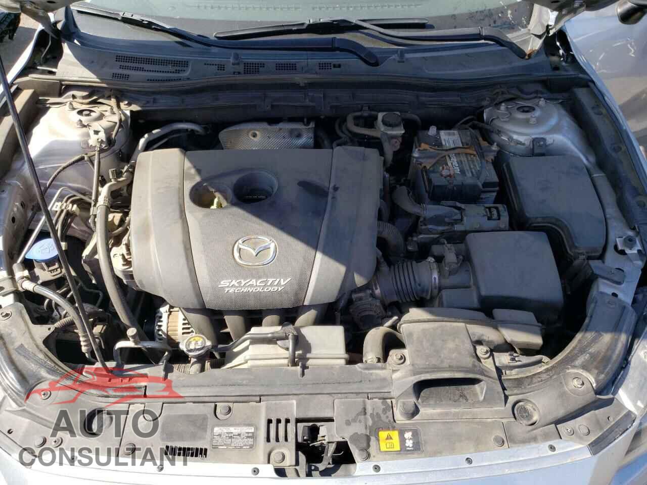 MAZDA 3 2017 - 3MZBN1U75HM155396