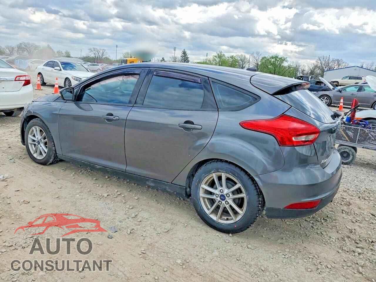 FORD FOCUS 2017 - 1FADP3K21HL324748