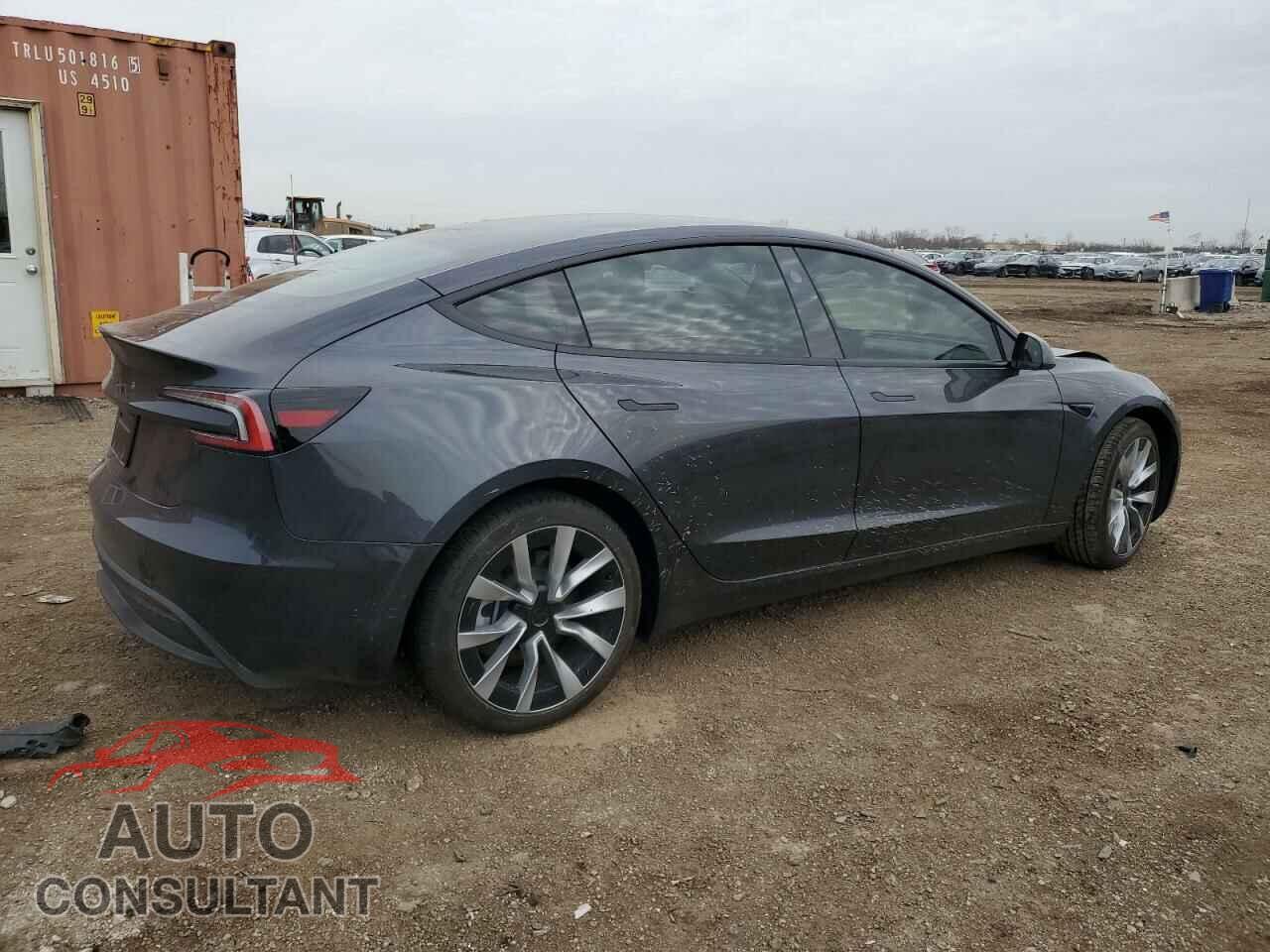TESLA MODEL 3 2024 - 5YJ3E1EA8RF836952