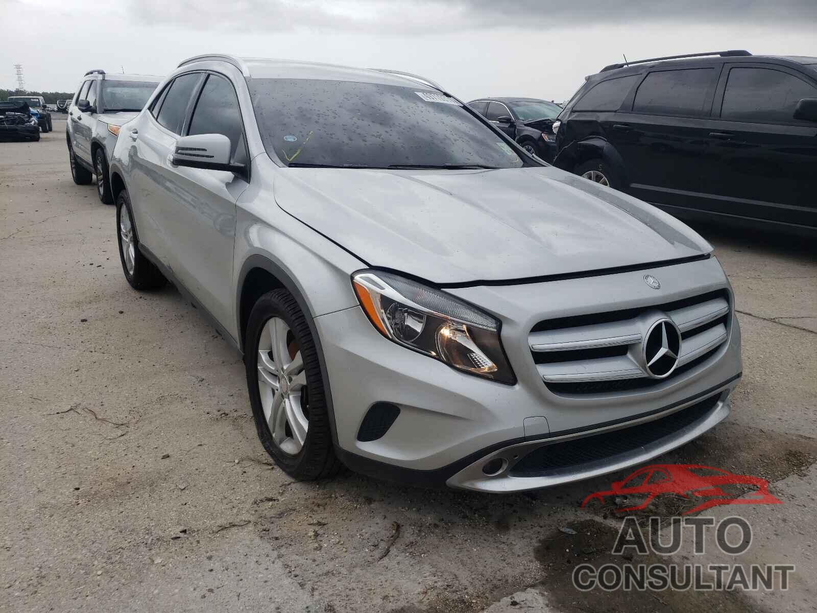 MERCEDES-BENZ GLA-CLASS 2017 - WDCTG4EB1HJ359593