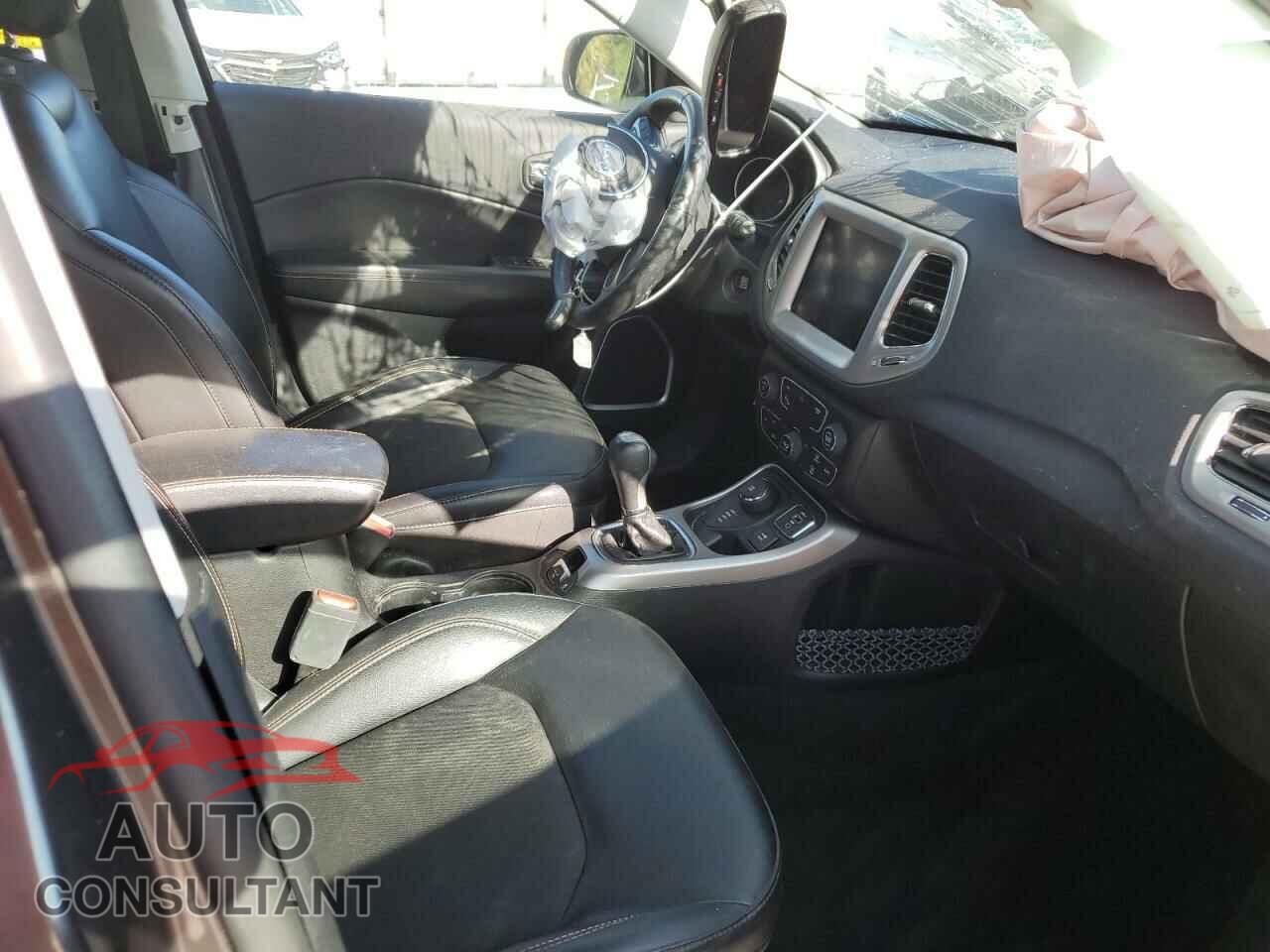 JEEP COMPASS 2019 - 3C4NJDBB9KT665820