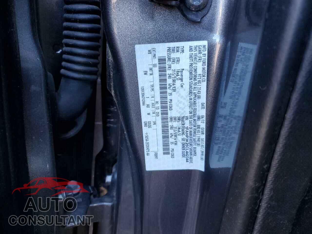 FORD FOCUS 2012 - 1FAHP3K25CL442344