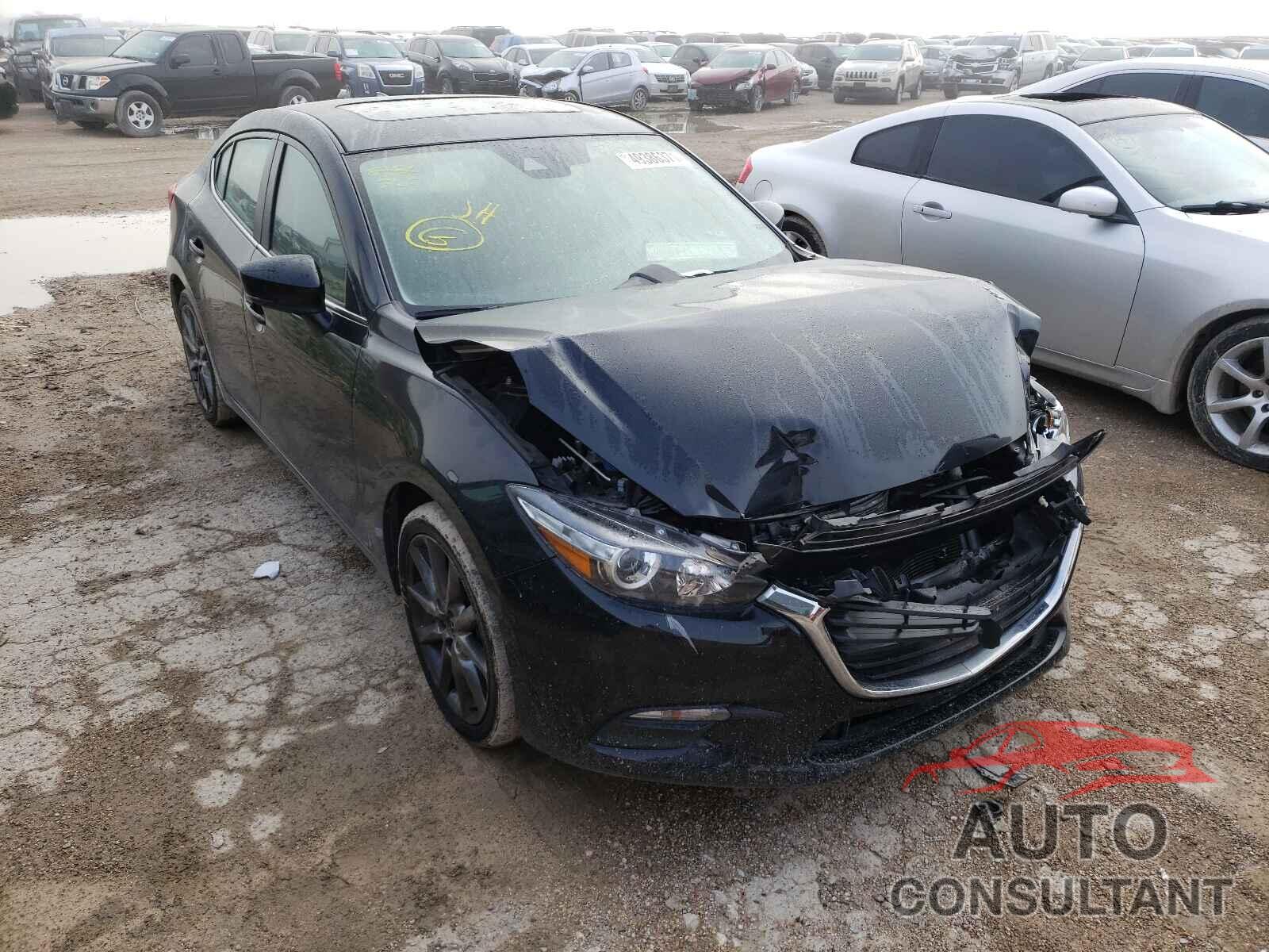 MAZDA 3 2018 - 3MZBN1V35JM254818