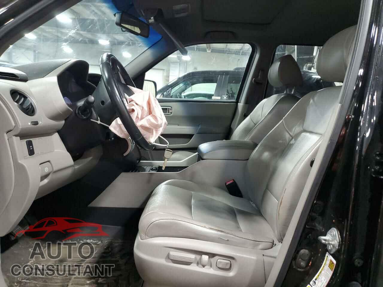 HONDA PILOT 2011 - 5FNYF4H51BB027768
