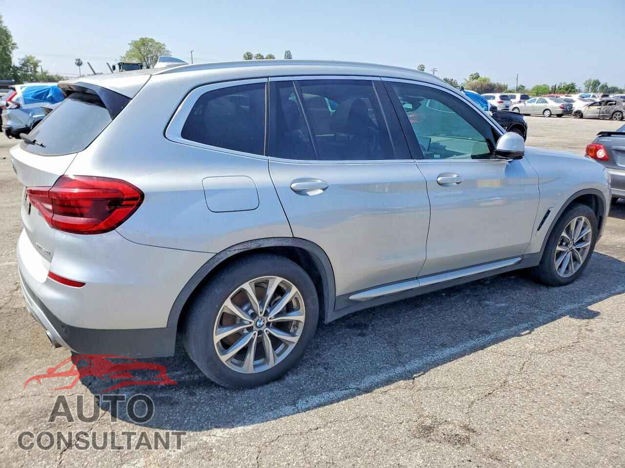 BMW X3 2019 - 5UXTR7C57KLE98574