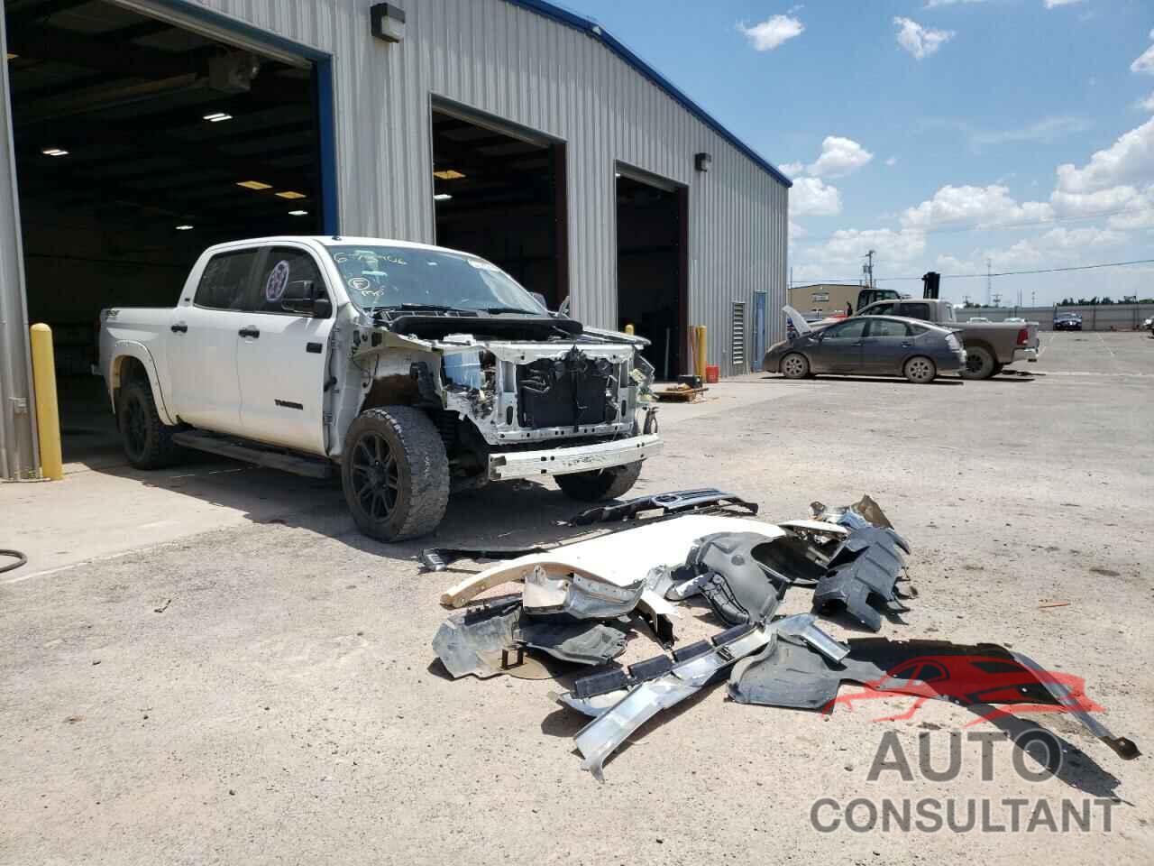 TOYOTA TUNDRA 2017 - 5TFDW5F12HX673906