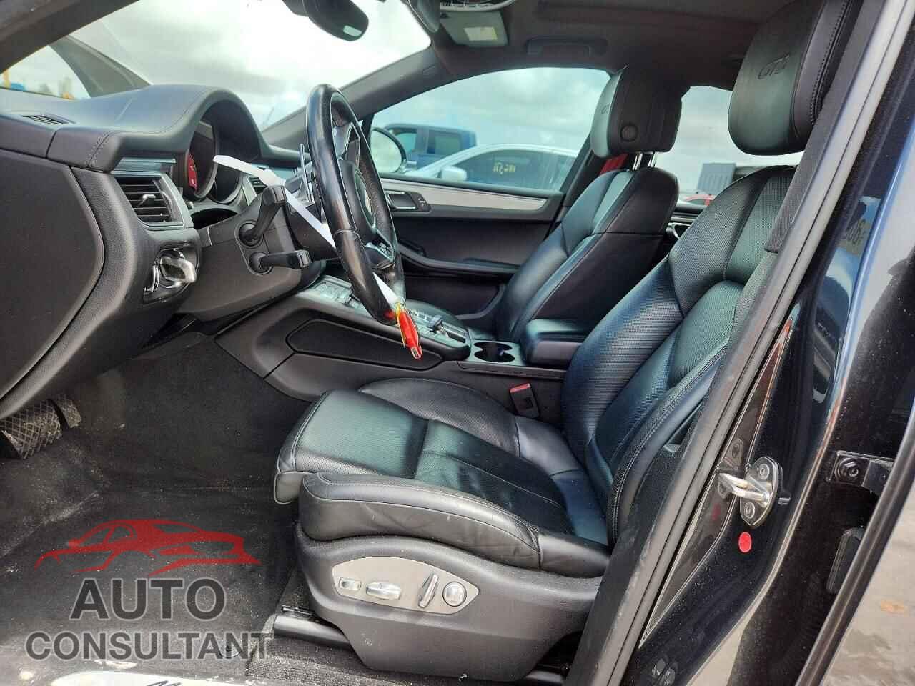 PORSCHE MACAN 2018 - WP1AG2A52JLB60773