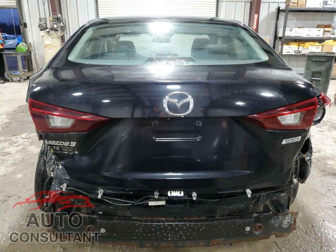 MAZDA 3 2017 - 3MZBN1V78HM149106