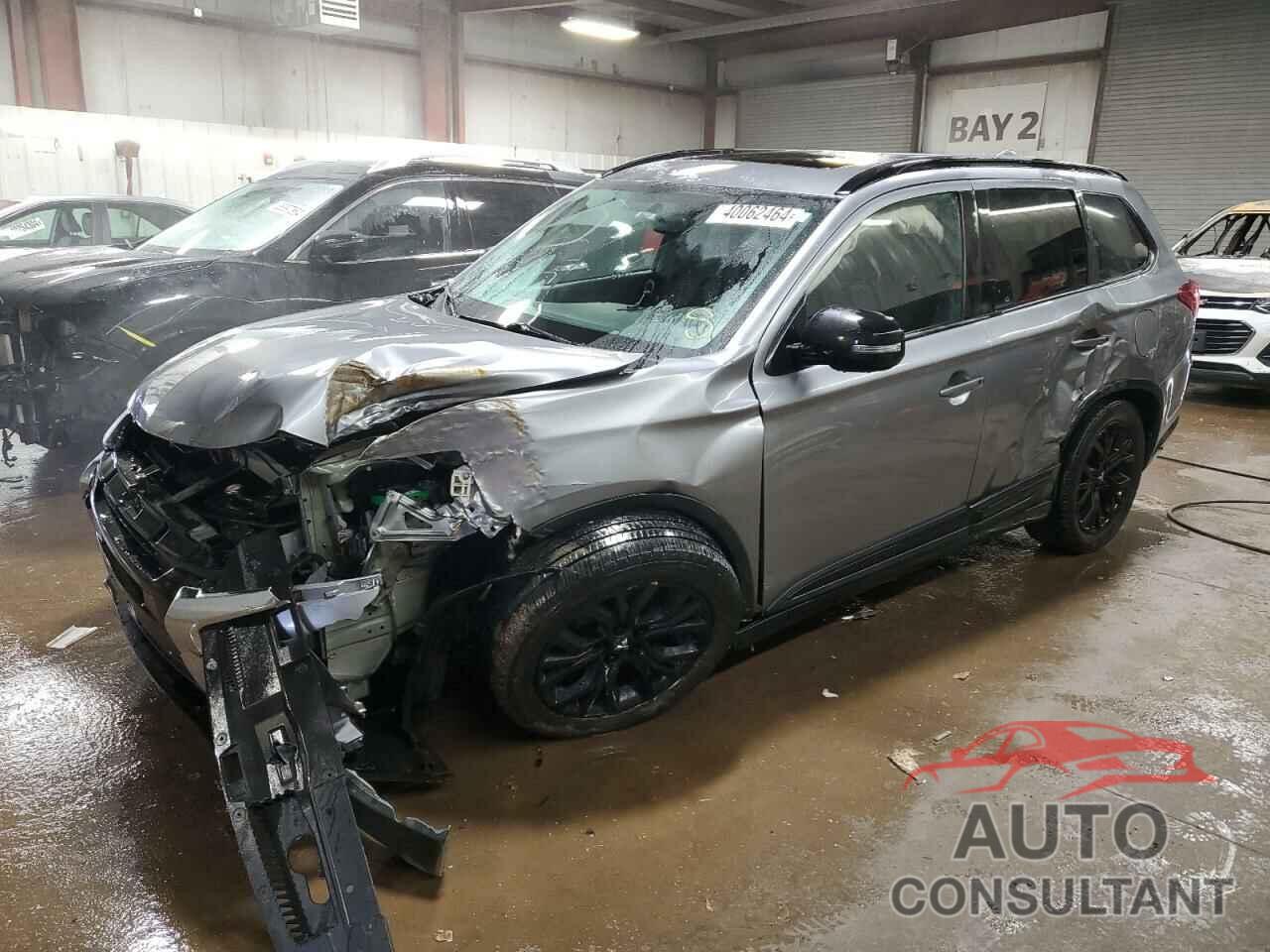 MITSUBISHI OUTLANDER 2018 - JA4AD3A35JZ047115